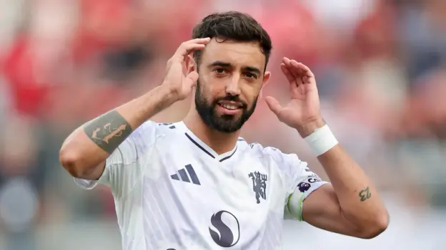 النصر يحاول خطف برونو فيرنانديش بقيادة رونالدو وجيسوس.. والصفقة أقرب من الهلال