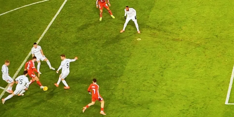 لينكر وشيرر وكاراجر عن هدف فيرتس: القرار سخيف، اللاعب كان في وضع تسلل