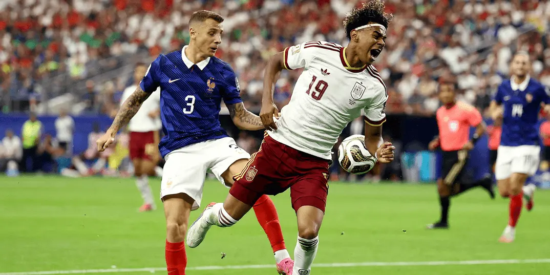 PSG Confirm Nuno Mendes Ruled Out: Lucas Digne Set to Face His Nightmare Lamine Yamal Once Again